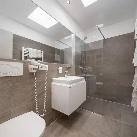 Benedikt Lejlighed *