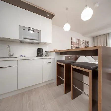 Benedikt Apartament *